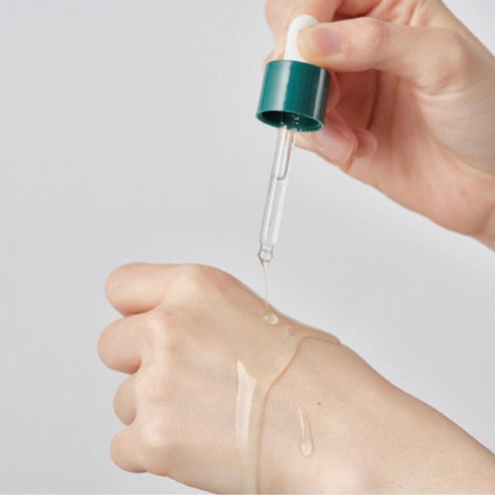 Roundlab 松樹積雪草舒緩安瓶精華 (30ml)